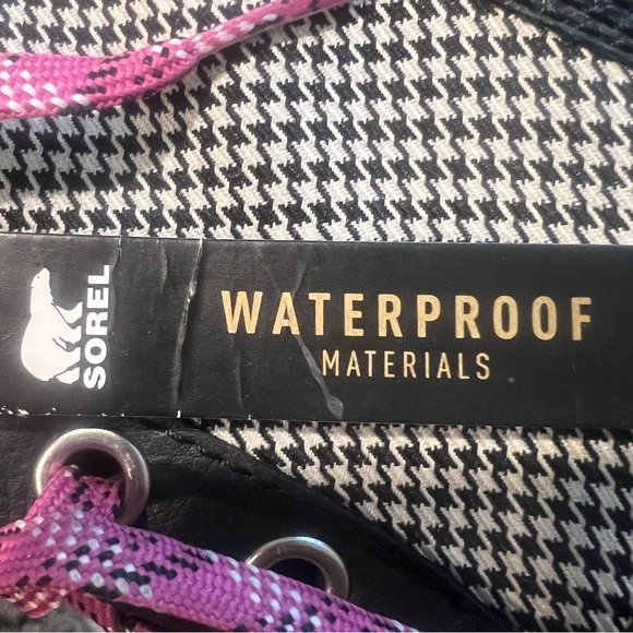 Sorel Black and Pink Houndstooth Combat Boots - Picture 10 of 14